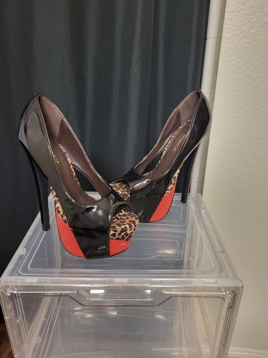 Shoe Republic LA Shoes - Shoe Republic LA Black Patent Peep-Toe Heels with Red Sole & Leopard Accent